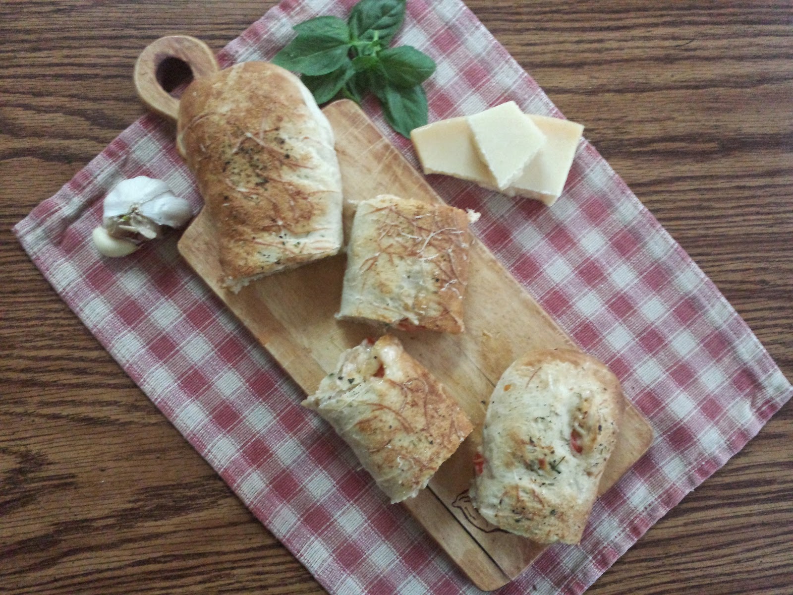 grilled chicken basil stuffed bread